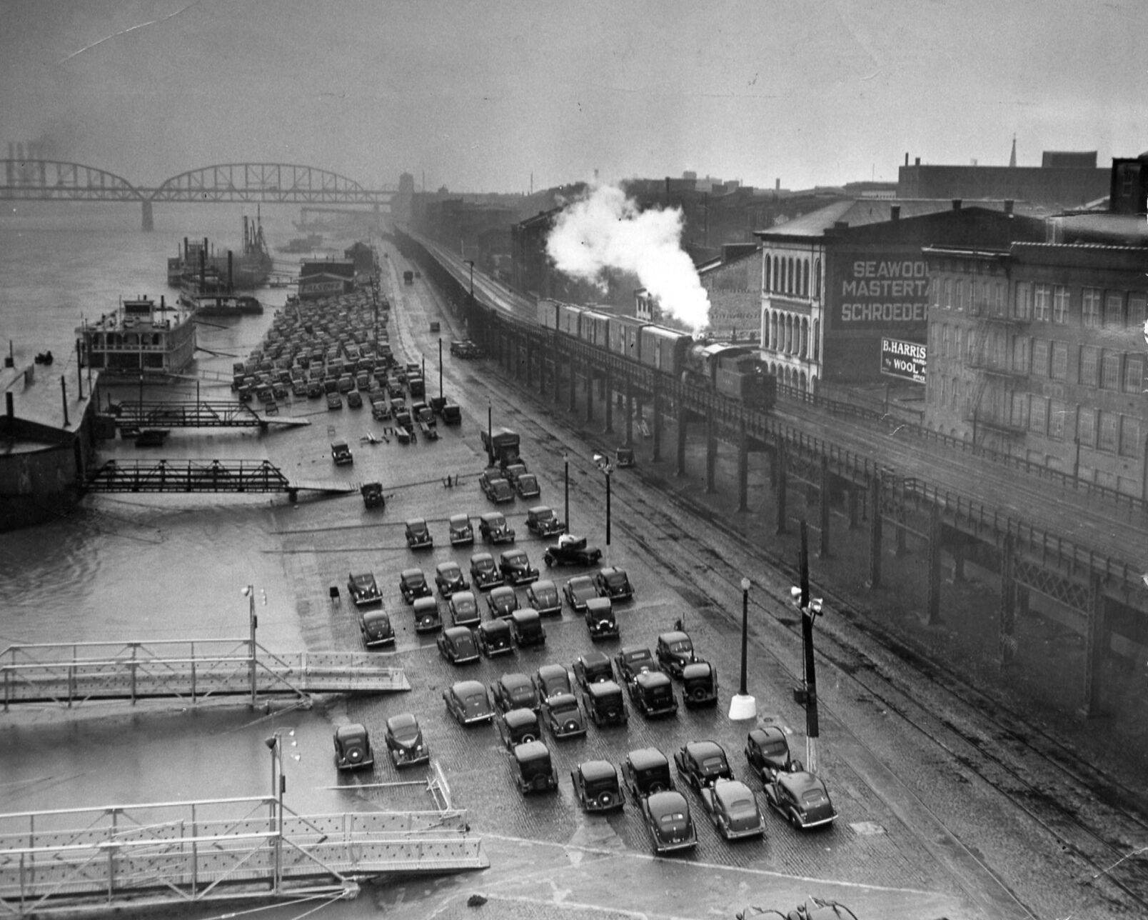Look Back: Riverfront demolition for Jefferson National Expansion Memorial